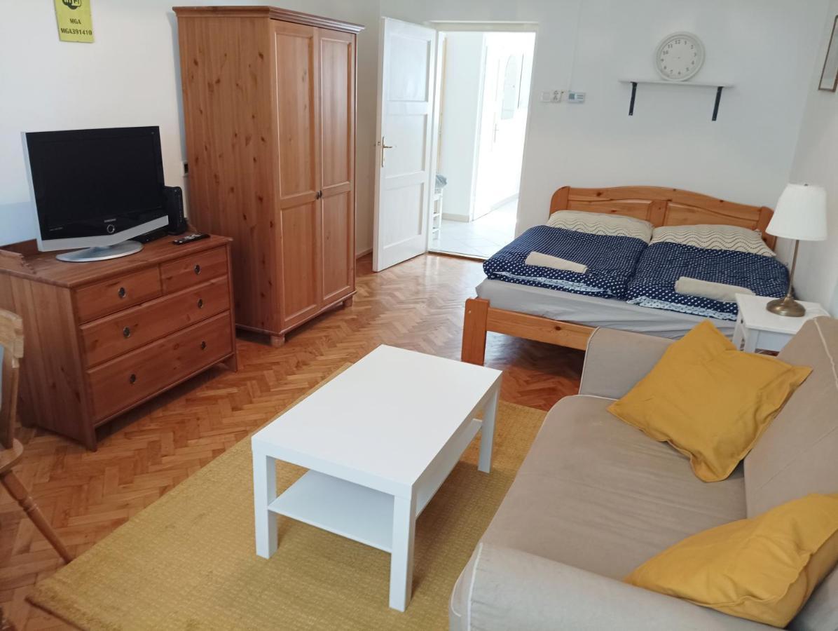 Sarahome2 Szeged Ngoại thất bức ảnh